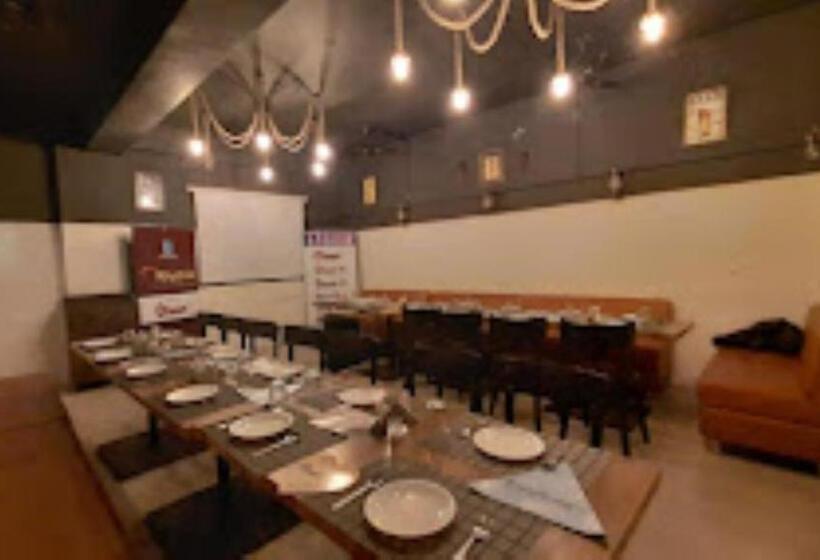 Hotel Palkhi, Bhusawal