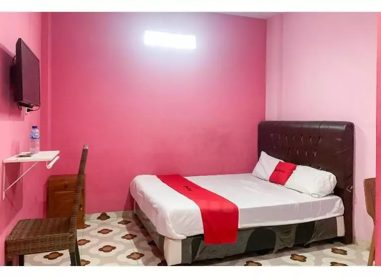 هتل Reddoorz Syariah Way Halim Lampung