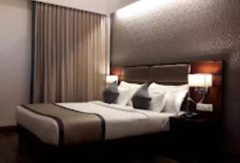 ホテル Sai Inn Amhednagar, Maharashtra