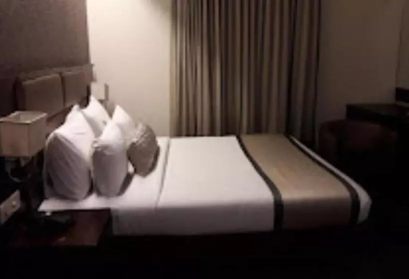 ホテル Sai Inn Amhednagar, Maharashtra