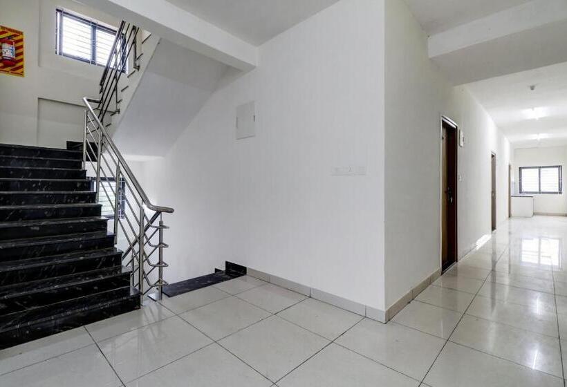 هتل Spot On Exotic Stay