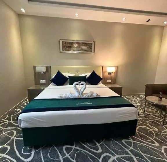 هتل Sunrise Suites