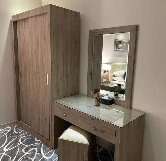 هتل Sunrise Suites