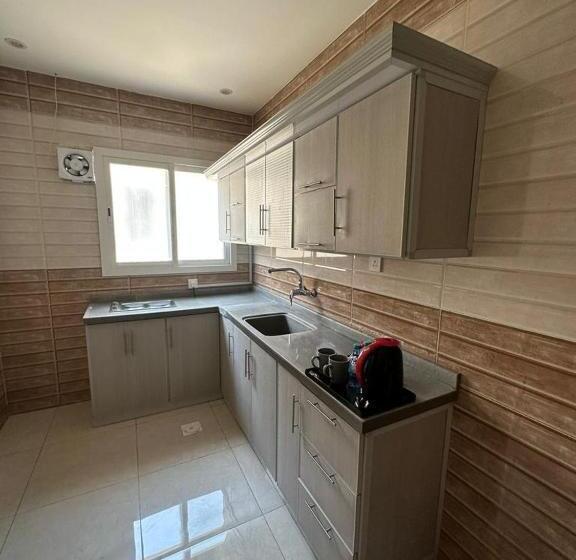 هتل Sunrise Suites