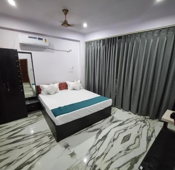 Hotelli Vinayak Plaza