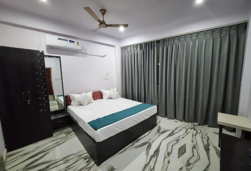 Hotelli Vinayak Plaza