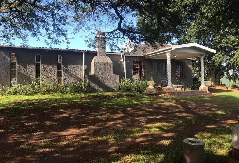 هتل Vukaphi Farm