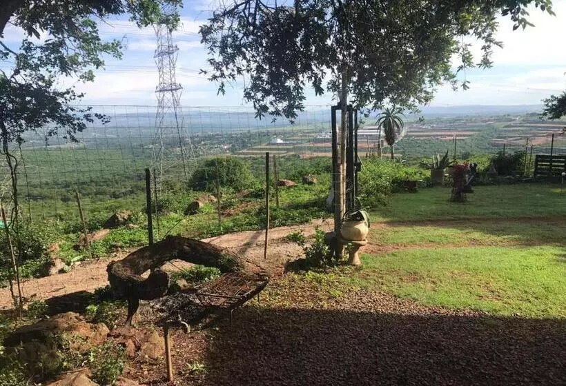 هتل Vukaphi Farm