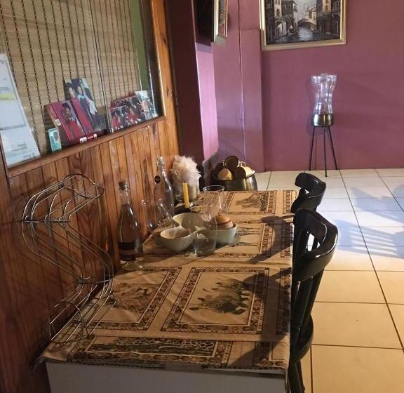 Отель Vukaphi Farm