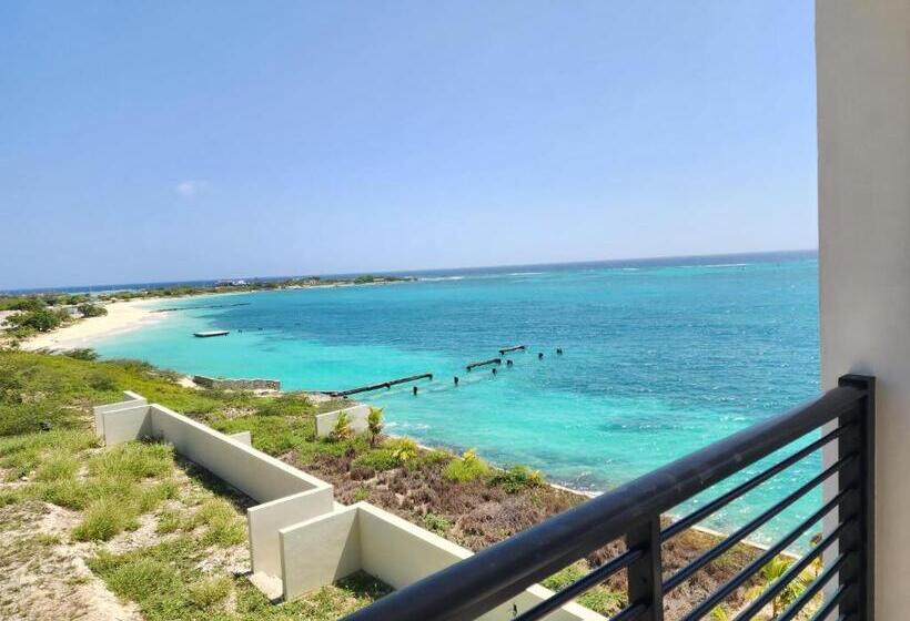 Little Bit Of Heaven Water Edge