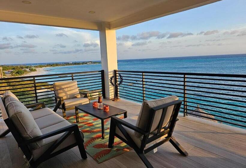 Little Bit Of Heaven Water Edge