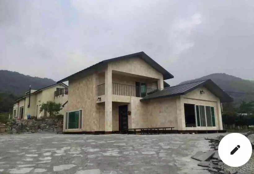 Yesan Sarang Pension