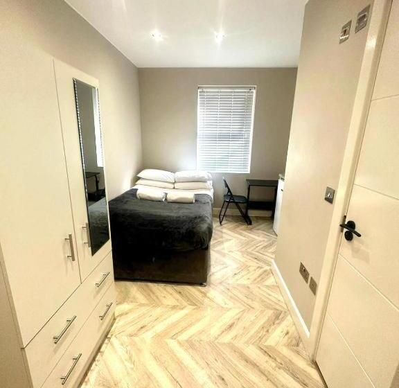 بنسيون Harrow Guest House   Cecil Ha3