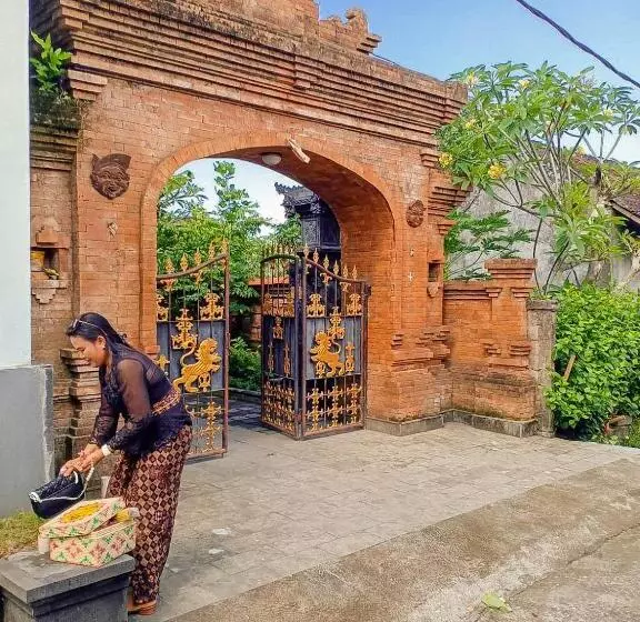 Majatalo Pondok Selip Guesthouse