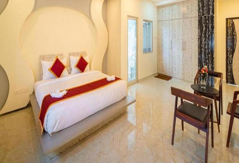 Ar Phalazzo Resort And Banquets