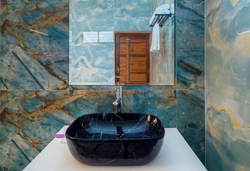 Ar Phalazzo Resort And Banquets