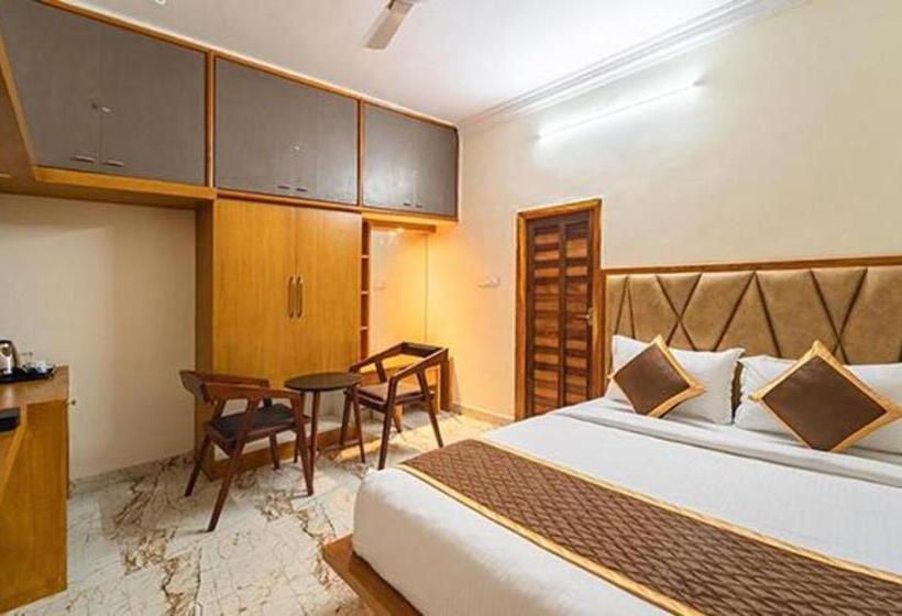 Ar Phalazzo Resort And Banquets