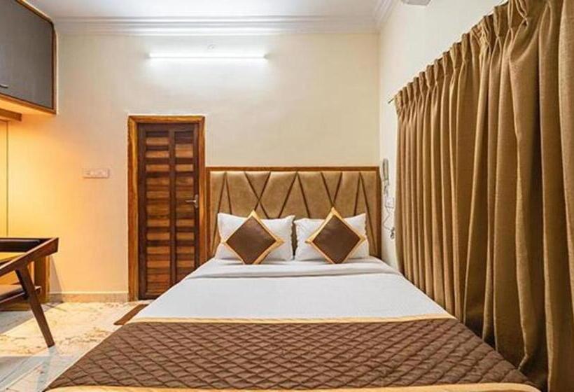 Ar Phalazzo Resort And Banquets