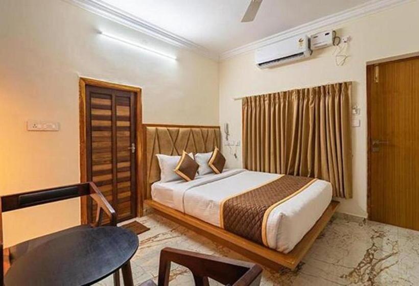 Ar Phalazzo Resort And Banquets