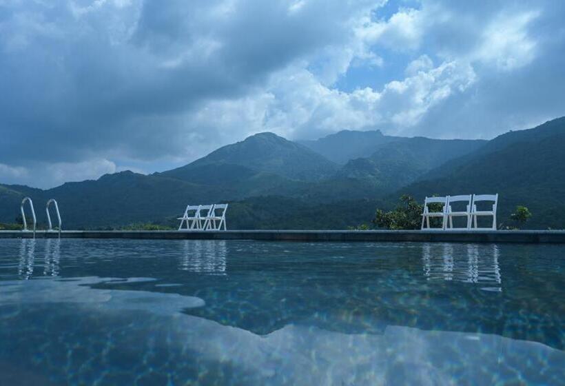 Bed and Breakfast Clouds View Nature Resort
