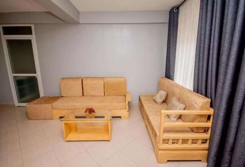 تختخواب و صبحانه Riverpoint Inn, Arusha