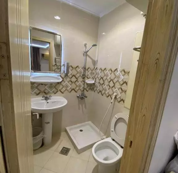 هتل تيسير الخيمة
