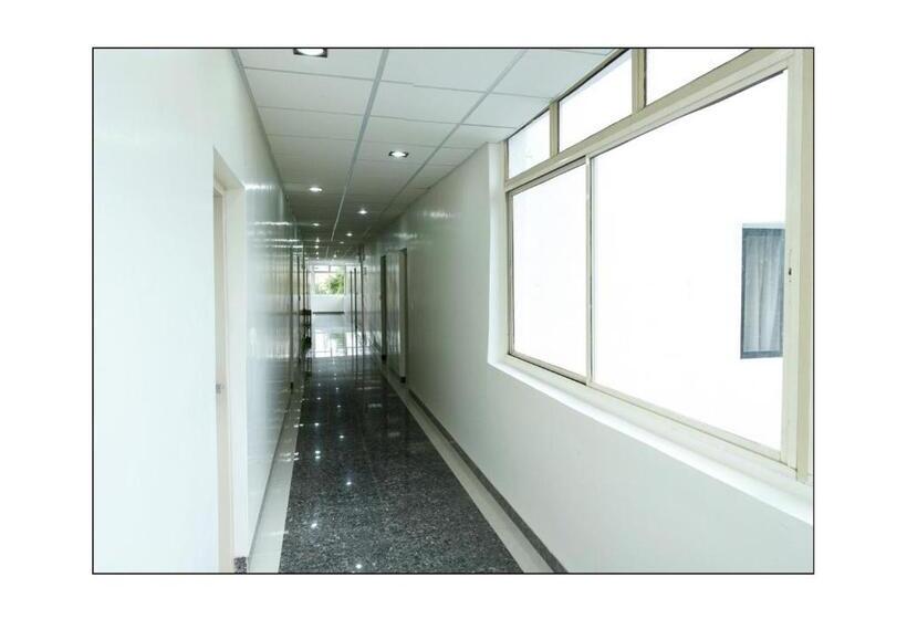 Отель Gurjas Aurangabad