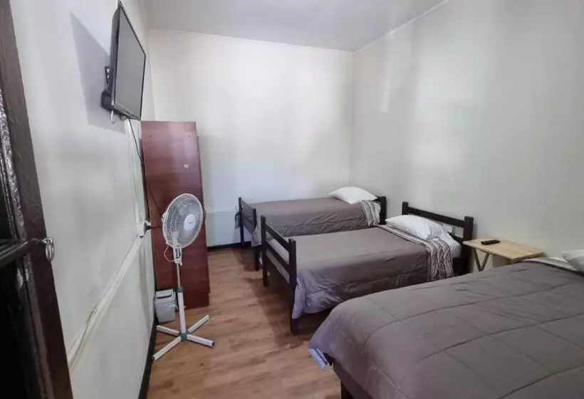 Hotelli Hostal Magnolia
