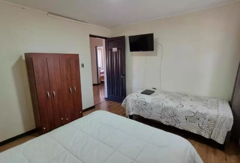 Hotelli Hostal Magnolia