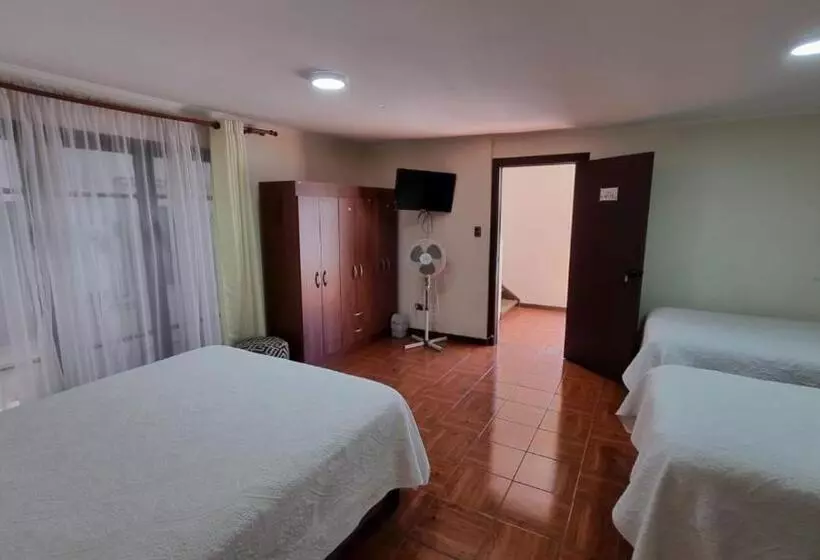 Hotelli Hostal Magnolia