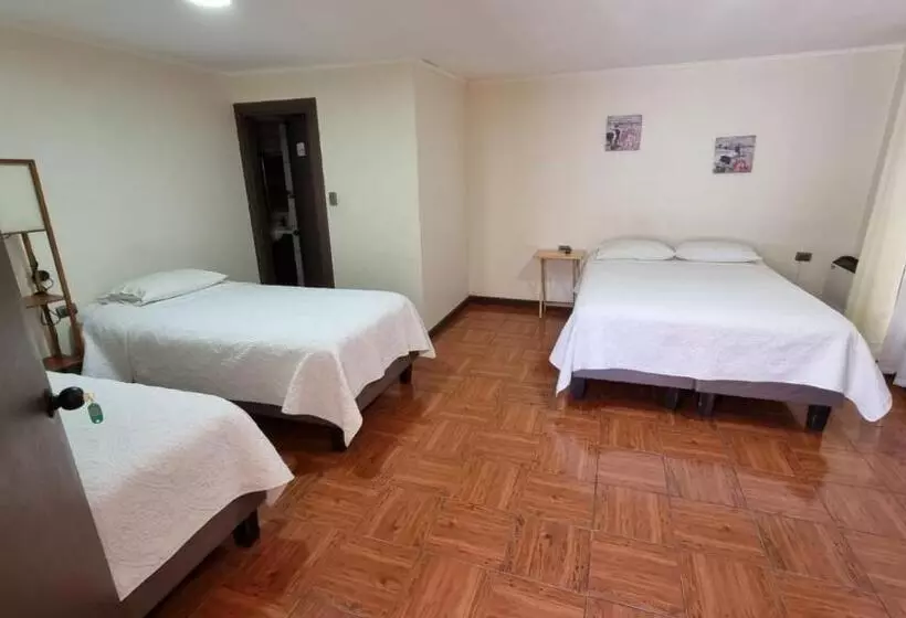 Hotelli Hostal Magnolia