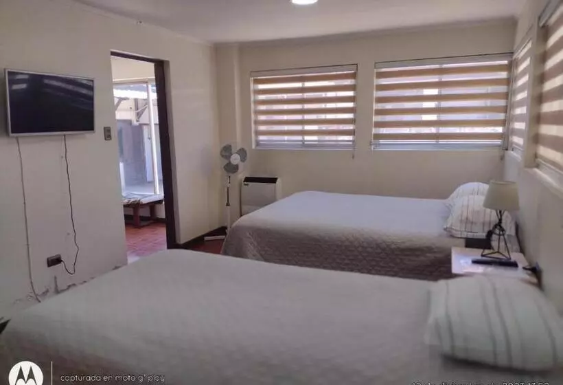 Hotelli Hostal Magnolia