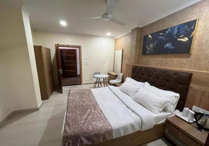 ホテル Inn,s Residency