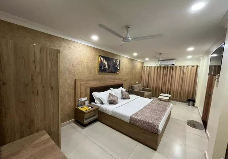 ホテル Inn,s Residency
