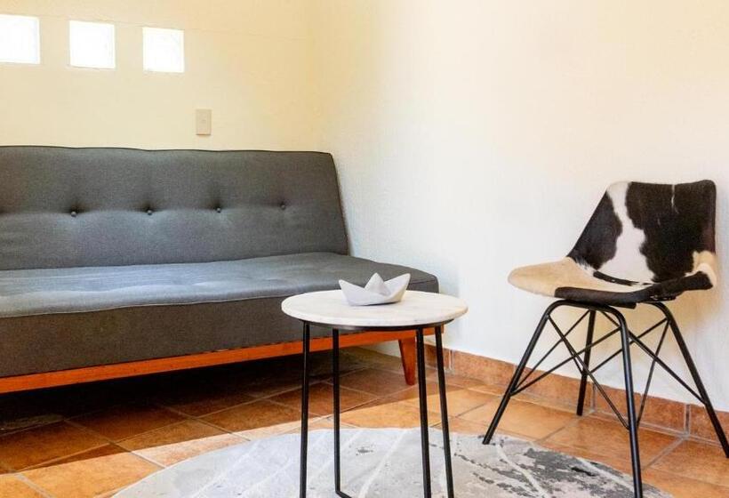 Отель Esencia Puerto Escondido