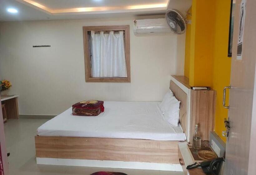 Hotel Mousuni Beach Canvas Resort