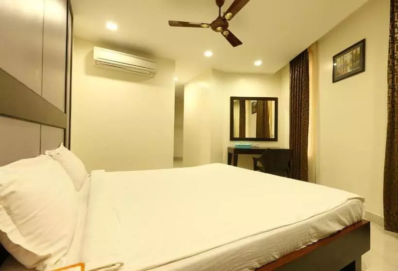 Hotelli Rajus Residency Park