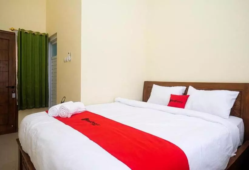 Hotelli Reddoorz Syariah @ Klodran Solo