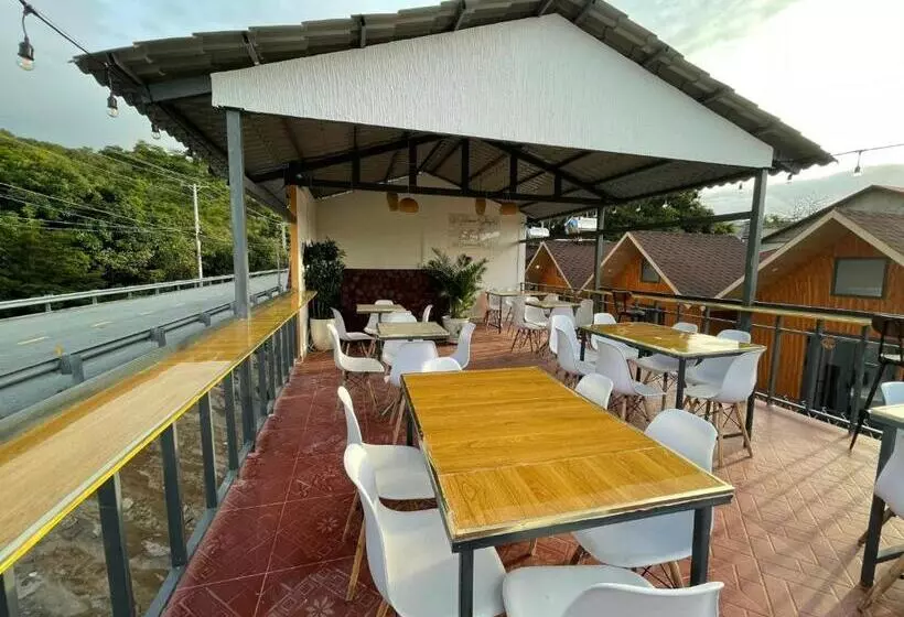 هتل Resort Lồ ô