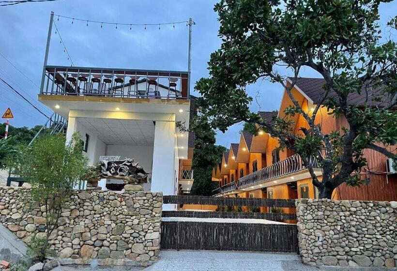 هتل Resort Lồ ô