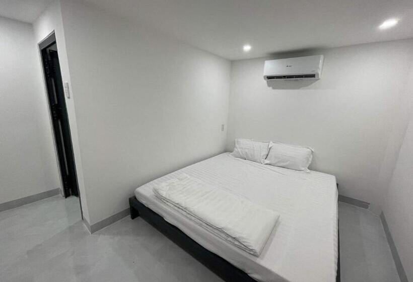 هتل Resort Lồ ô