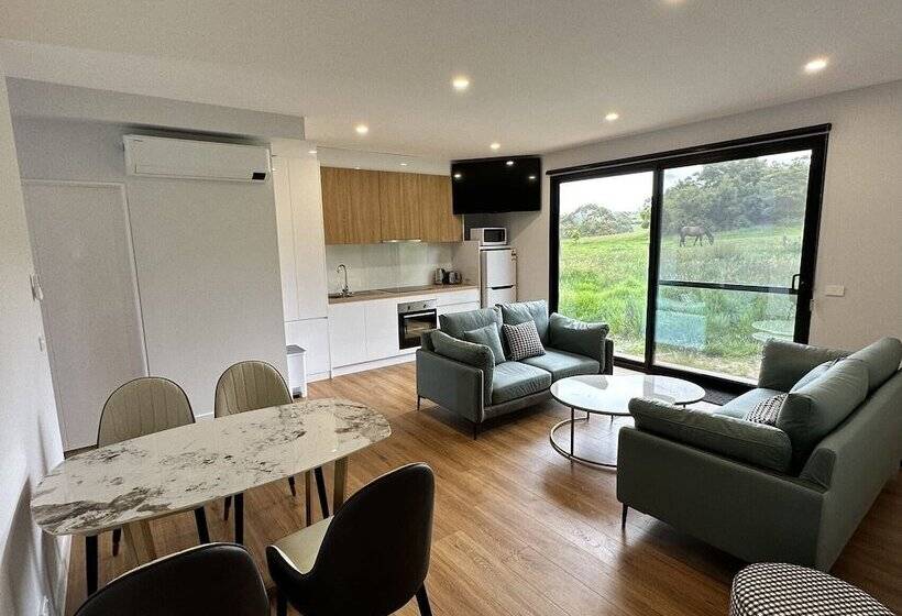 פנסיון Apollo Dream Suites