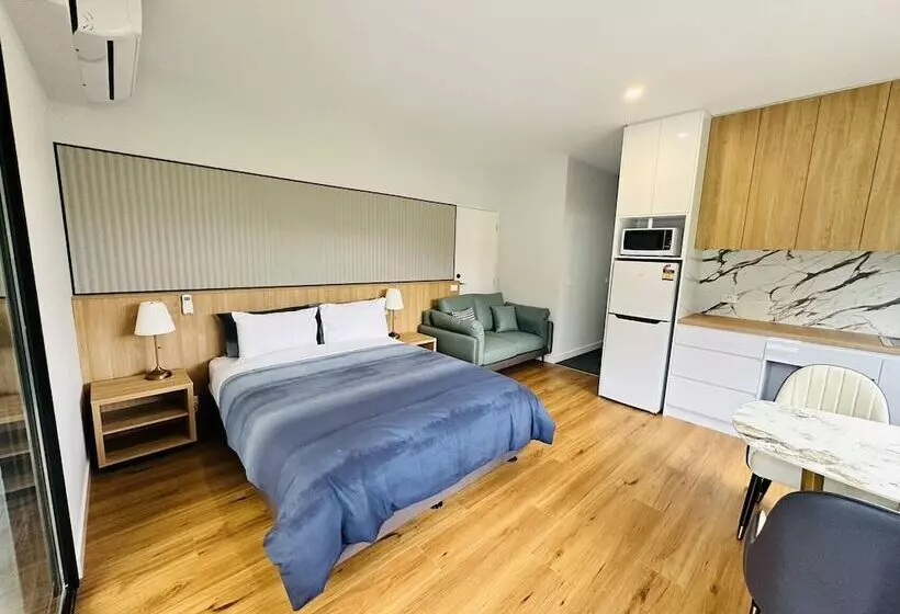 ペンション Apollo Dream Suites