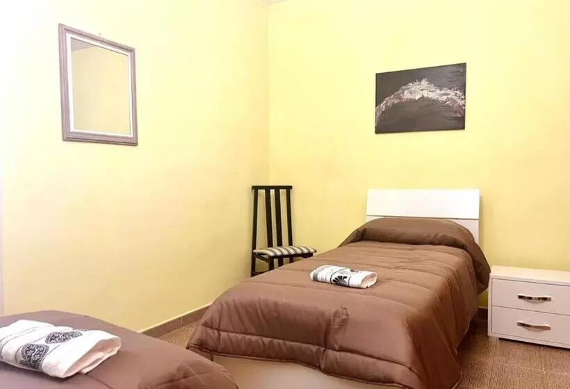 ペンション Atinense Rooms