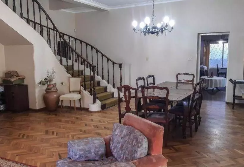 ペンション Casa Cardozo