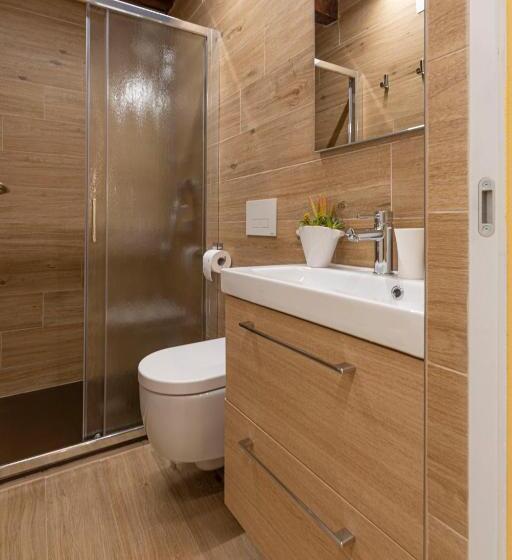 پانسیون Deluxeroom In Venice Centre