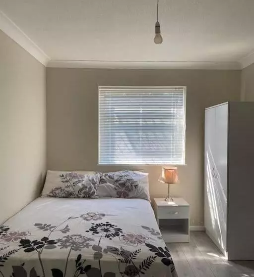 Majatalo Dorcas Lodge   Lovely House With High Speed Wifi And Free Parking