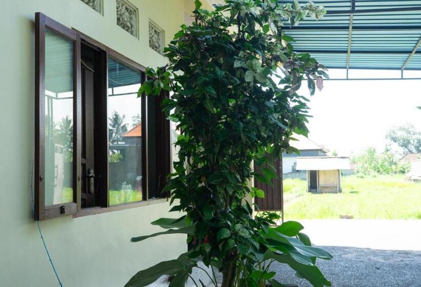 Pensão Krisna Tapan Guest House