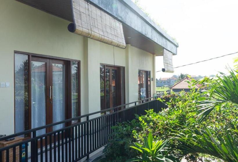 Pensão Krisna Tapan Guest House