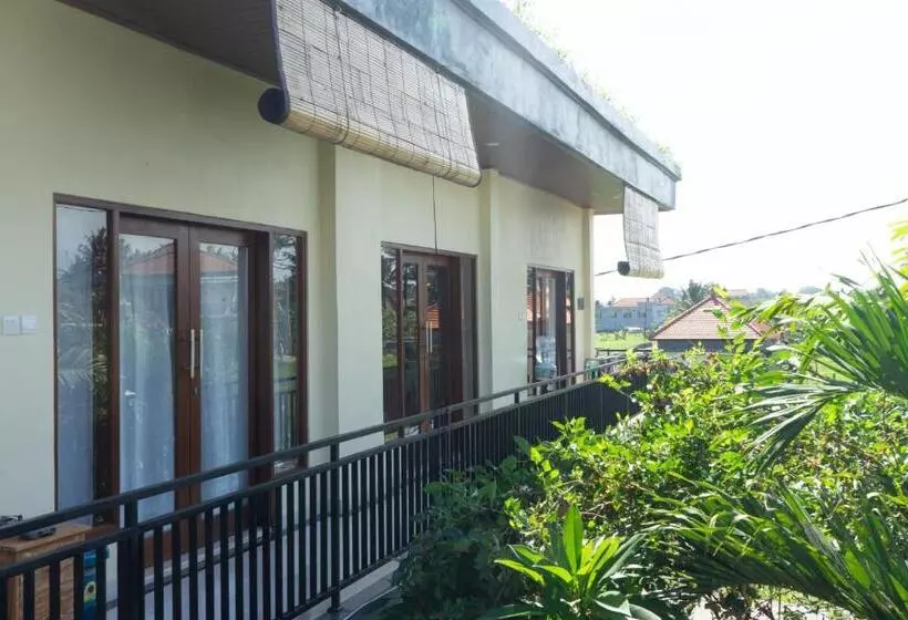 ペンション Krisna Tapan Guest House